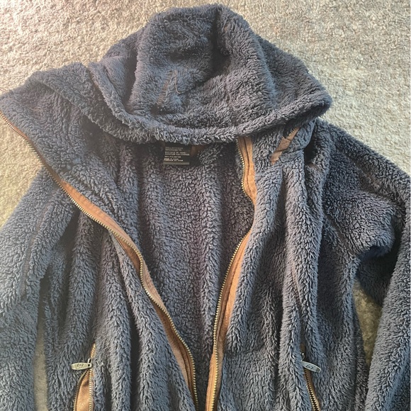 Fluffy fleece jacket - Picture 2 of 3